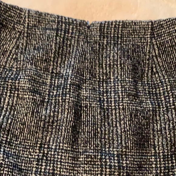 Ann Taylor skirt - Picture 3 of 8